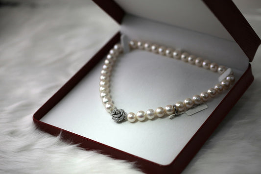 How to Store Jewelry to Prevent Tarnishing