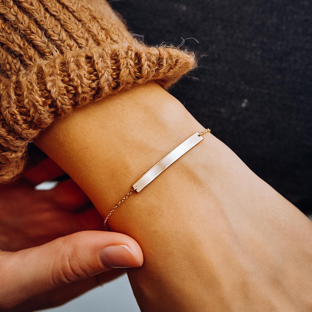 DELICATE BAR NECKLACE AND BRACELET SET