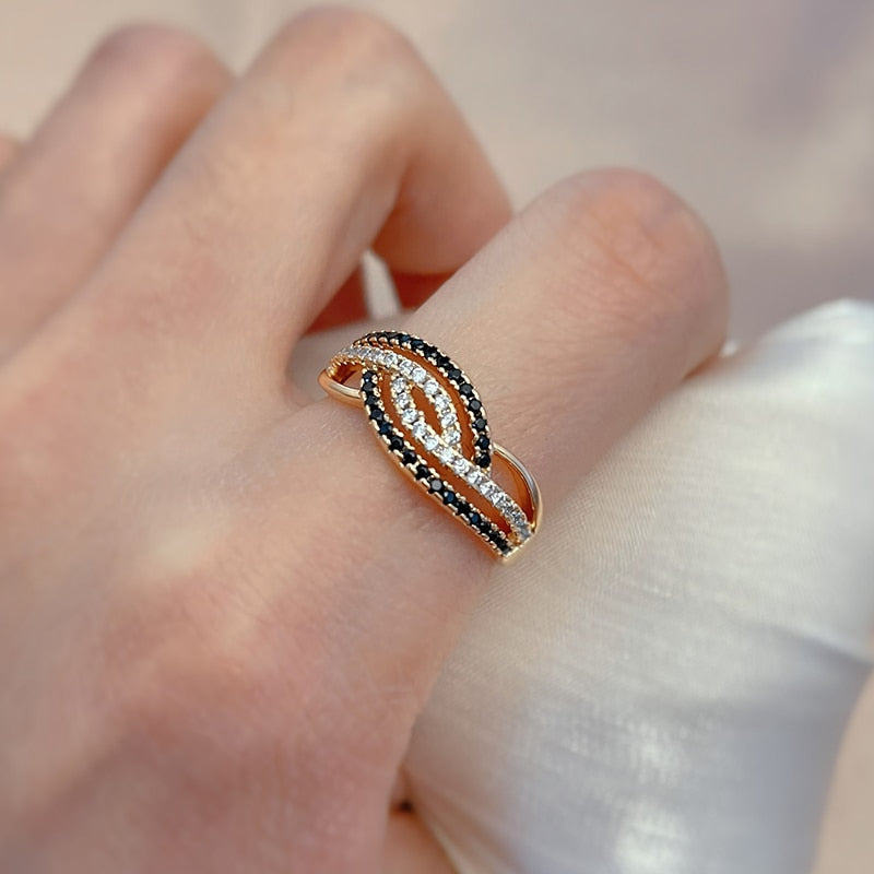 ROSE GOLD RING WITH WHITE BLACK NATURAL ZIRCON
