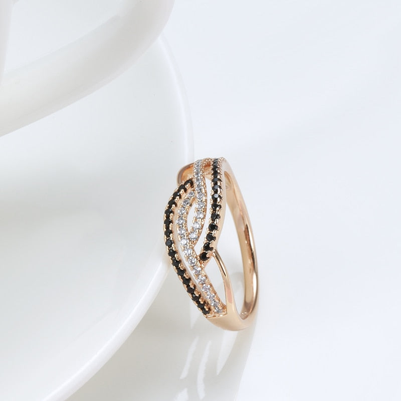 ROSE GOLD RING WITH WHITE BLACK NATURAL ZIRCON