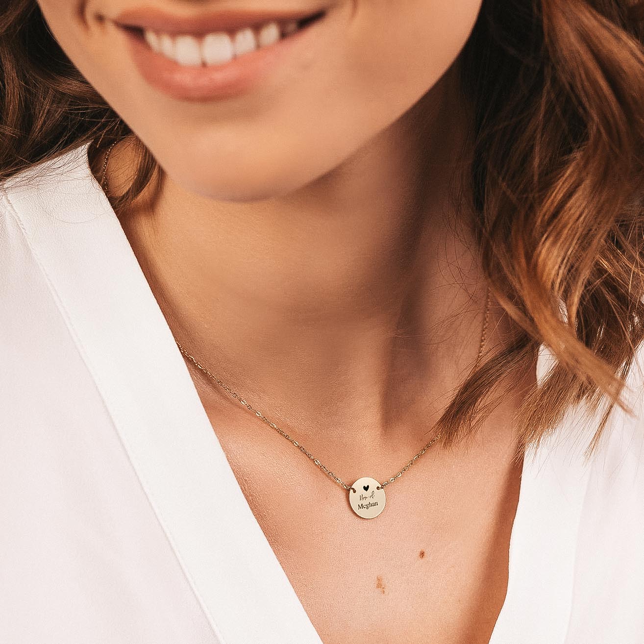 ENGRAVED MOM MINIMAL COIN NECKLACE