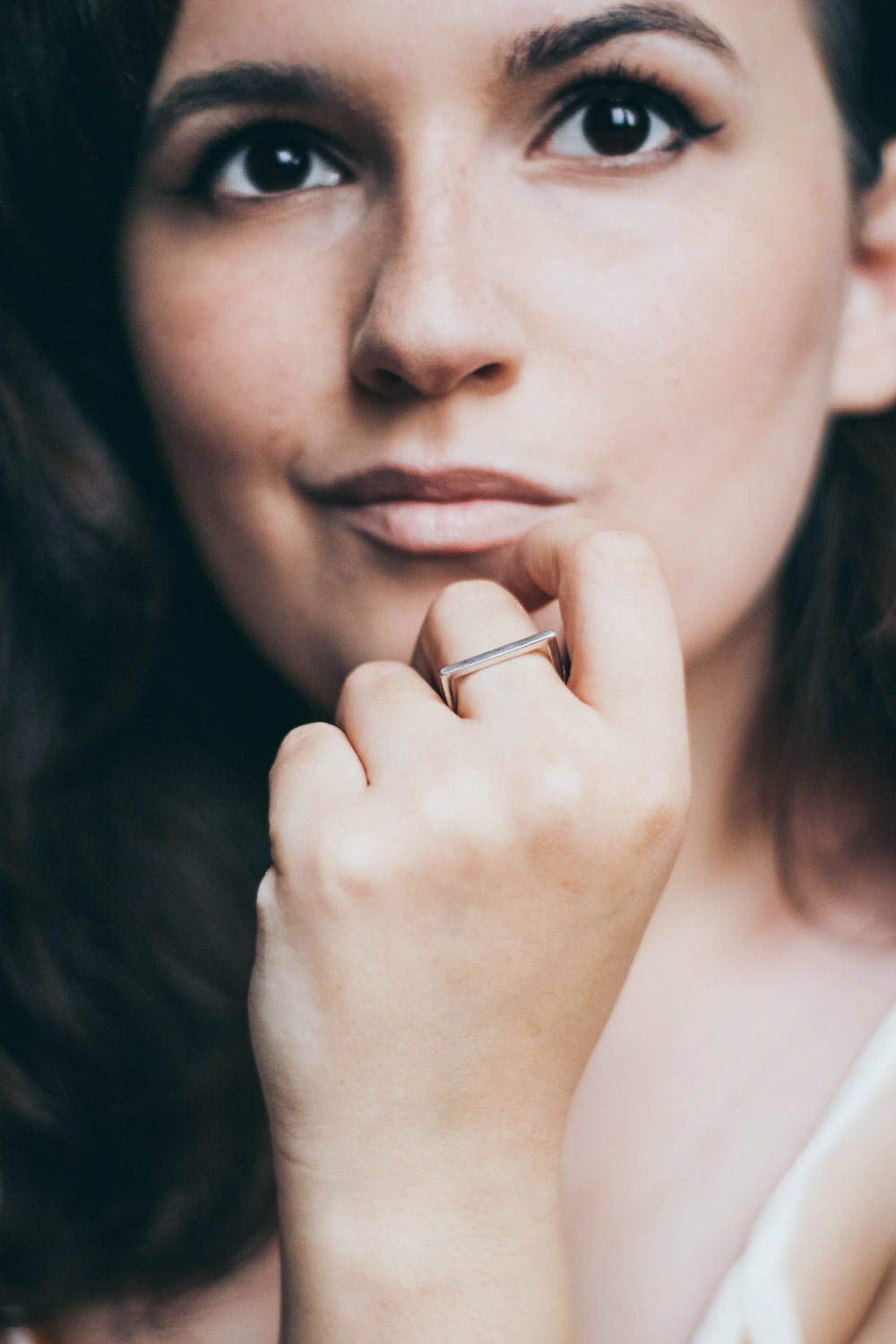 D SHAPE SILVER RING