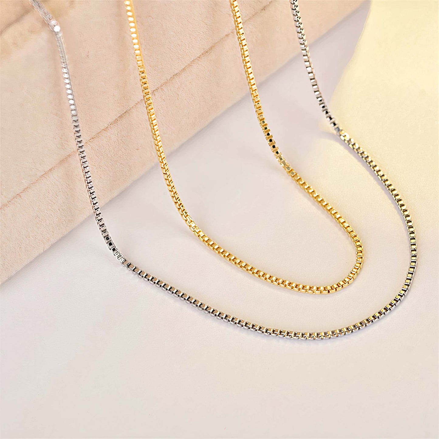 DAINTY SCRIPT NAME NECKLACE WITH VENETIAN CHAIN BUNDLE