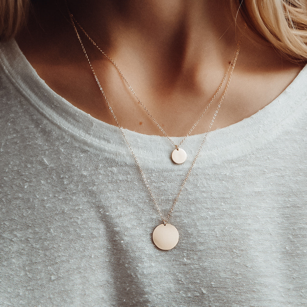 DOUBLE DISC LAYERED NECKLACE SET | Ora Gift