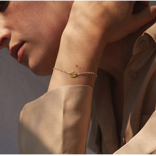 ARTISTIC SCRIPT INITIAL DISC BRACELET - Ora Gift
