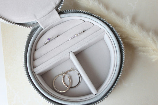How to Store Jewelry to Prevent Tarnish and Damage