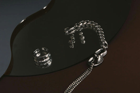 Understanding Different Jewelry Clasps and How They Work