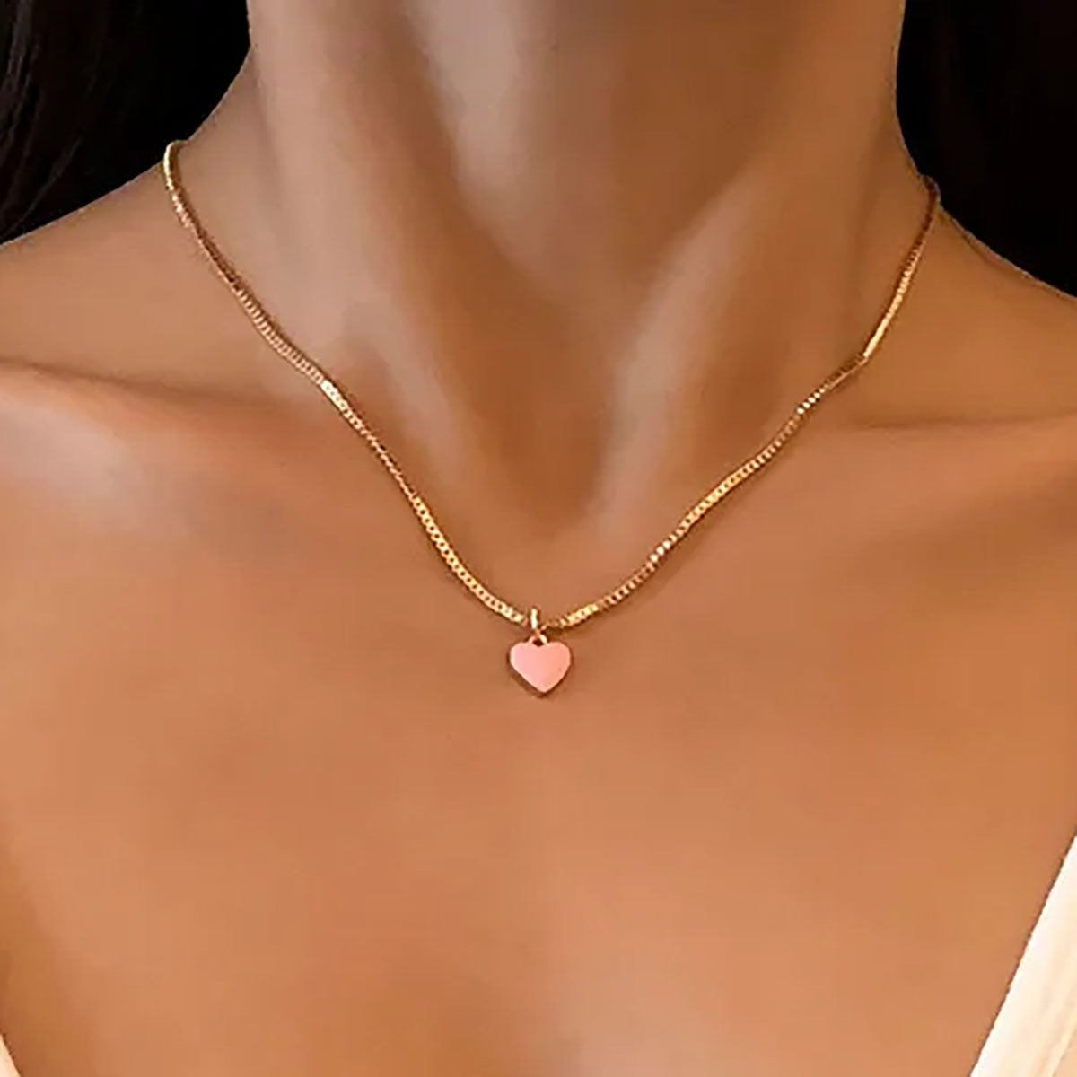 HEART PENDANT NECKLACE