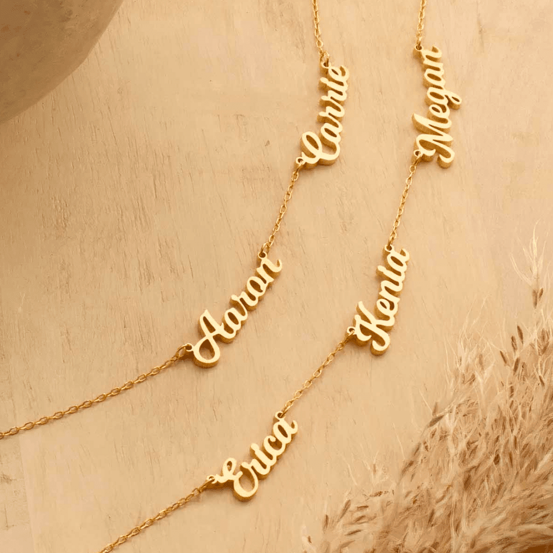 MULTIPLE NAMES NECKLACE