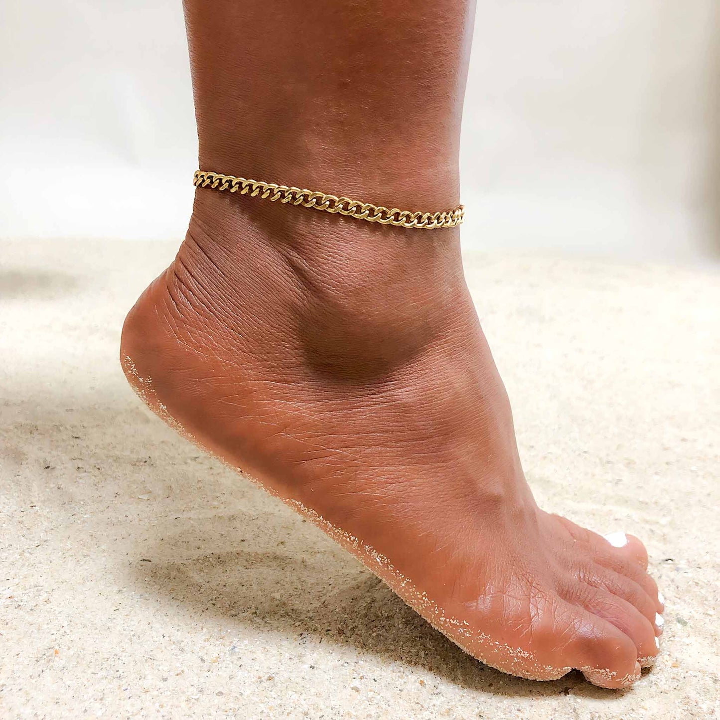 DELICATE SET OF TWO CHAIN ANKLETS