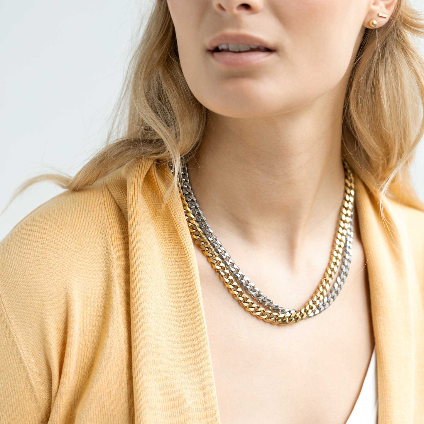 SLICK CURB CHAIN NECKLACE