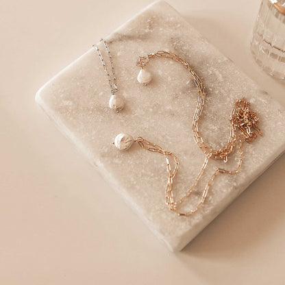 FRESHWATER PEARL NECKLACE