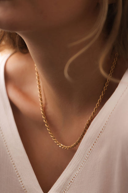 GOLD ROPE CHAIN