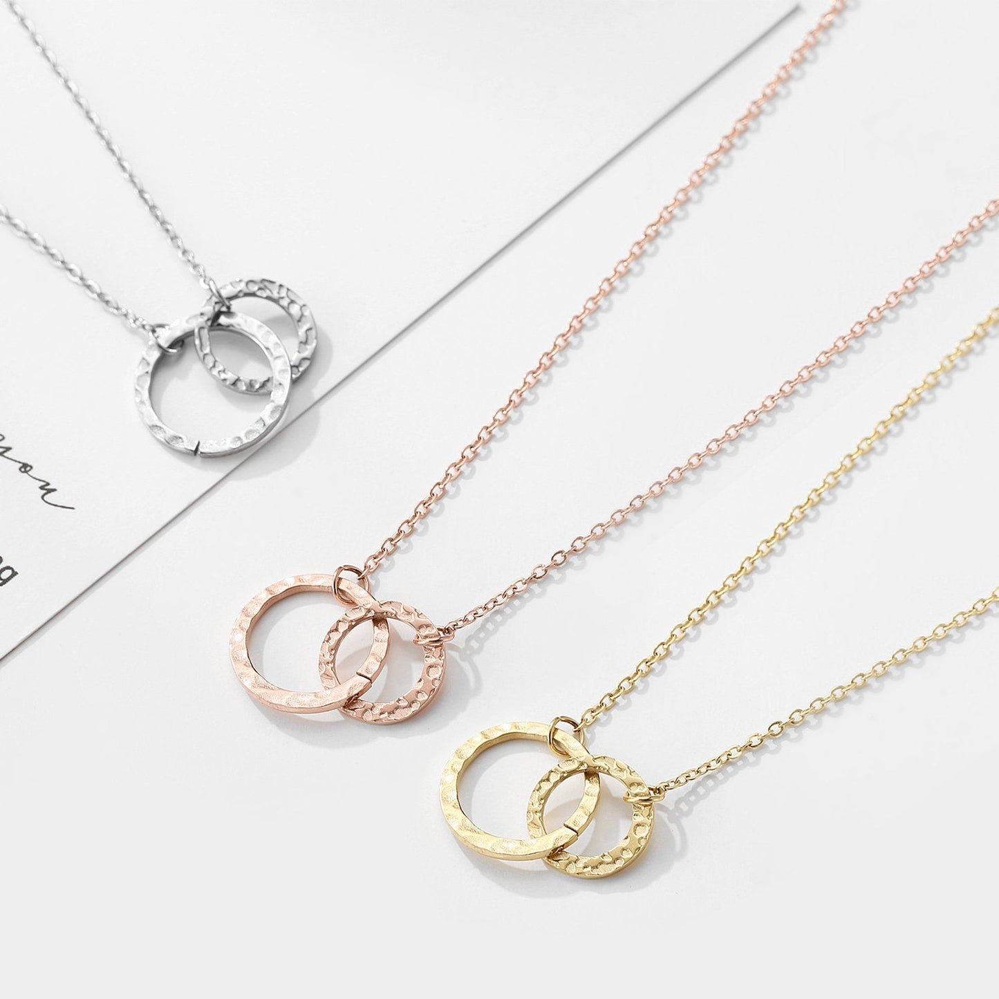 PRECISE INTERLOCKING TWO CIRCLE NECKLACE - Ora Gift