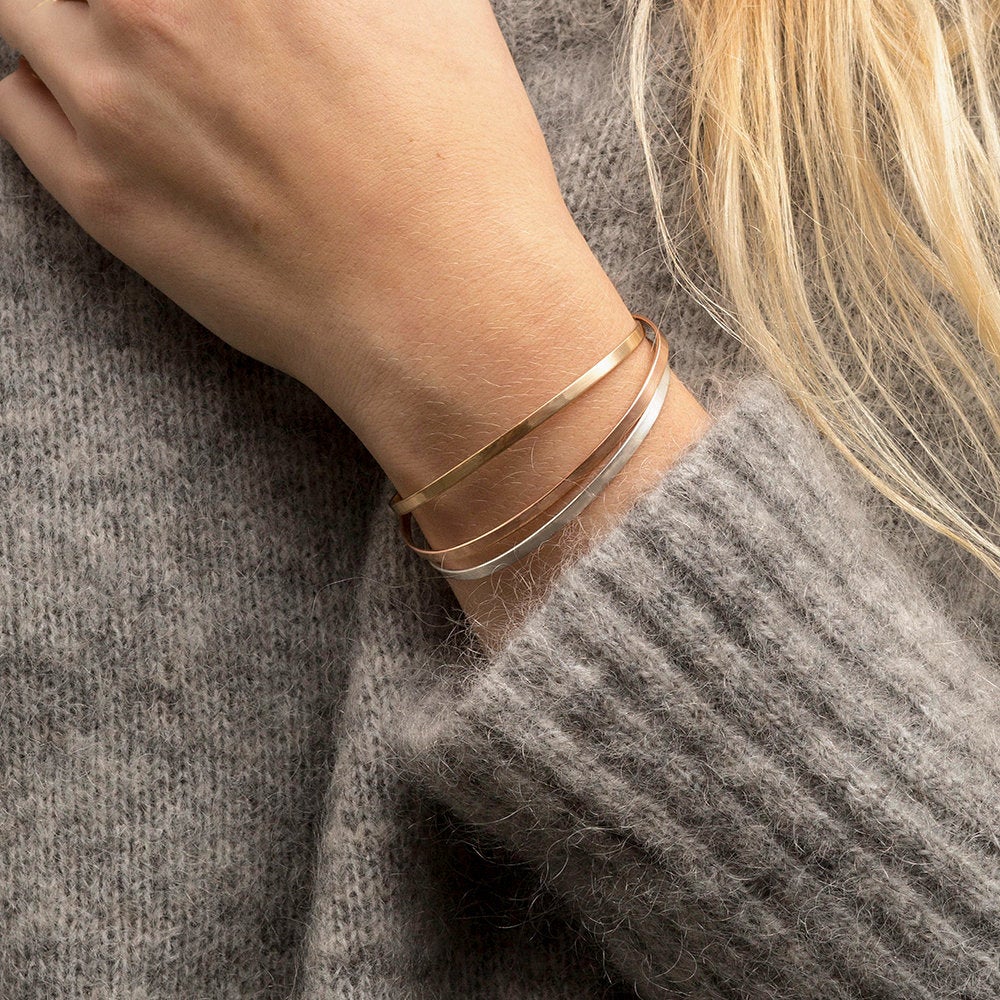 MODERN CUFF GOLD BRACELET - Ora Gift