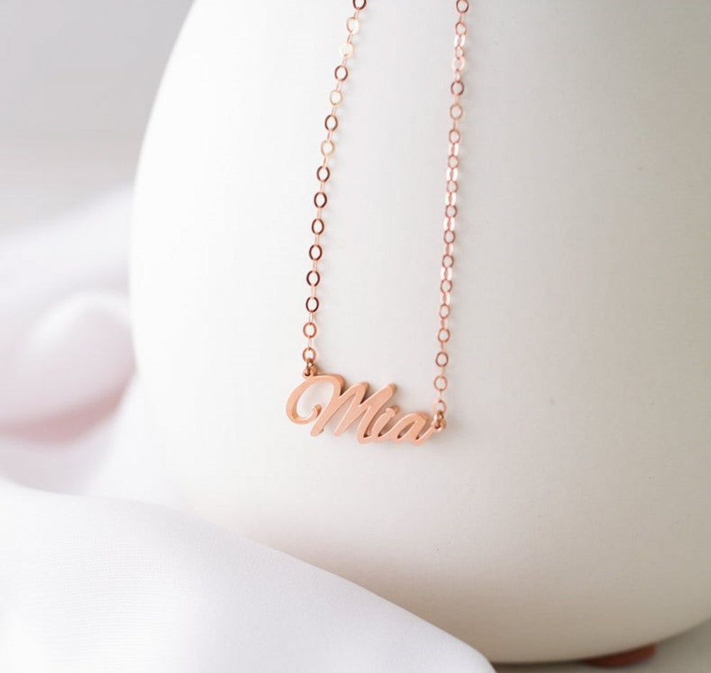 PERSONALIZED NAME NECKLACE