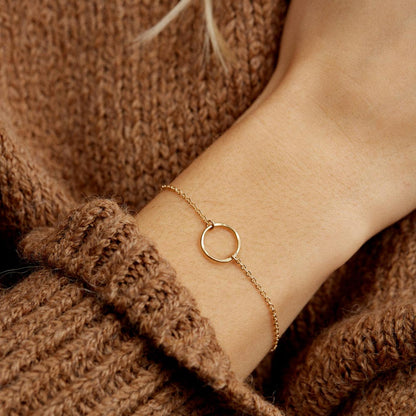 MINIMAL OPEN CIRCLE BRACELET