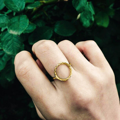 OPEN CIRCLE RING