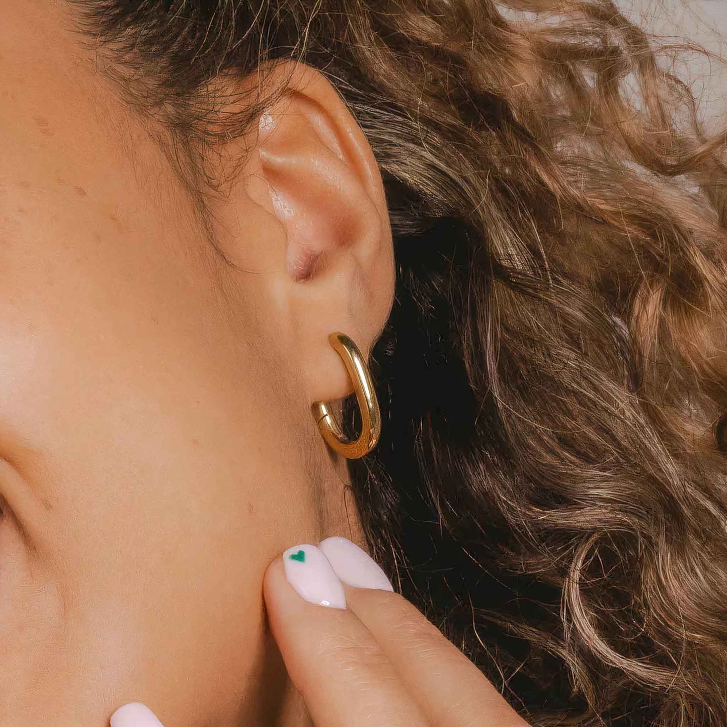 MINIMALIST OBLONG HOOP EARRINGS