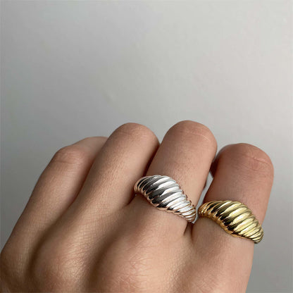 MODERN TWIST BOLD RING