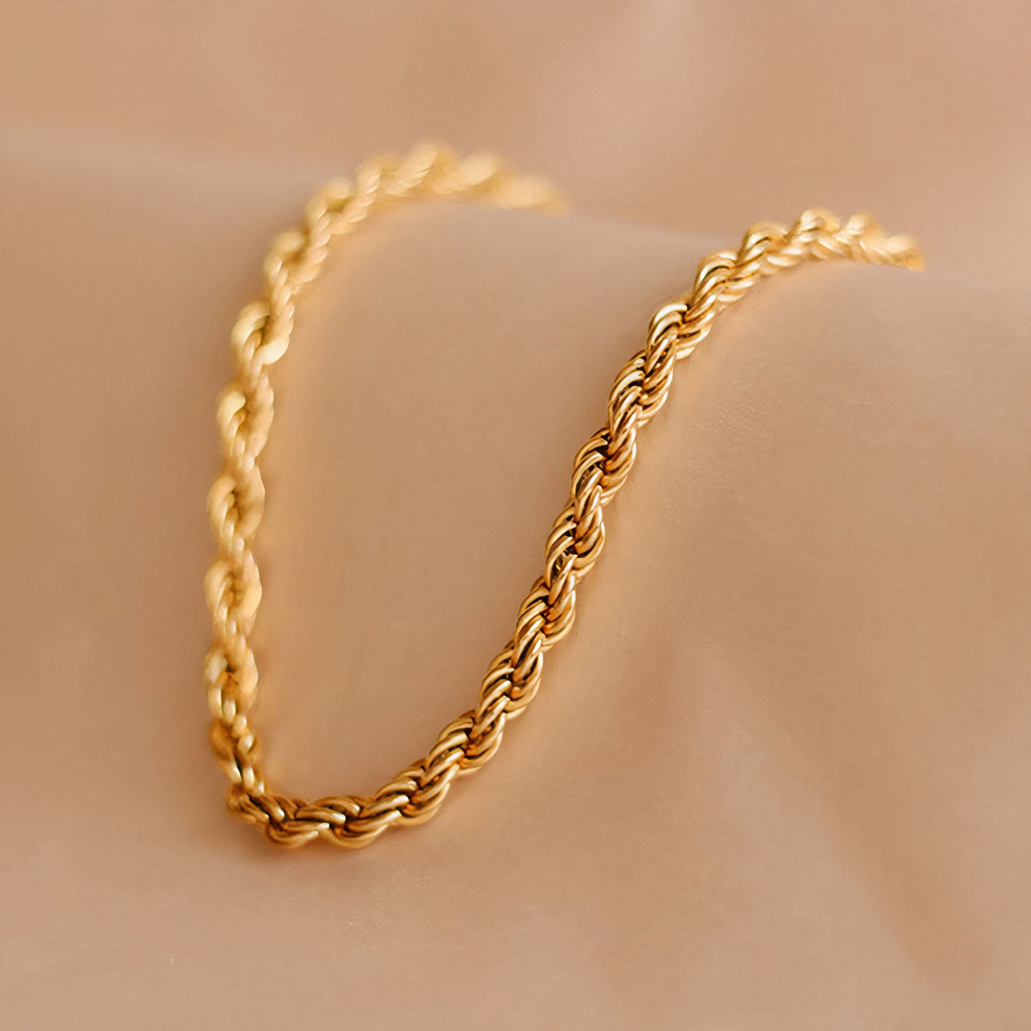 GOLD ROPE CHAIN