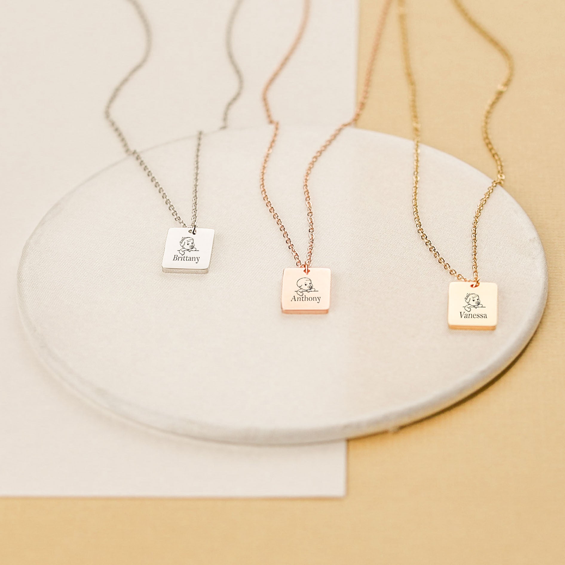 18K Gold Baby Footprints Necklace - Free Customization – TDC Jewellery